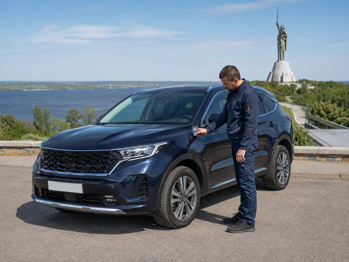 Перевірка автомобіля на тлі панорами Дніпра у Черкасах