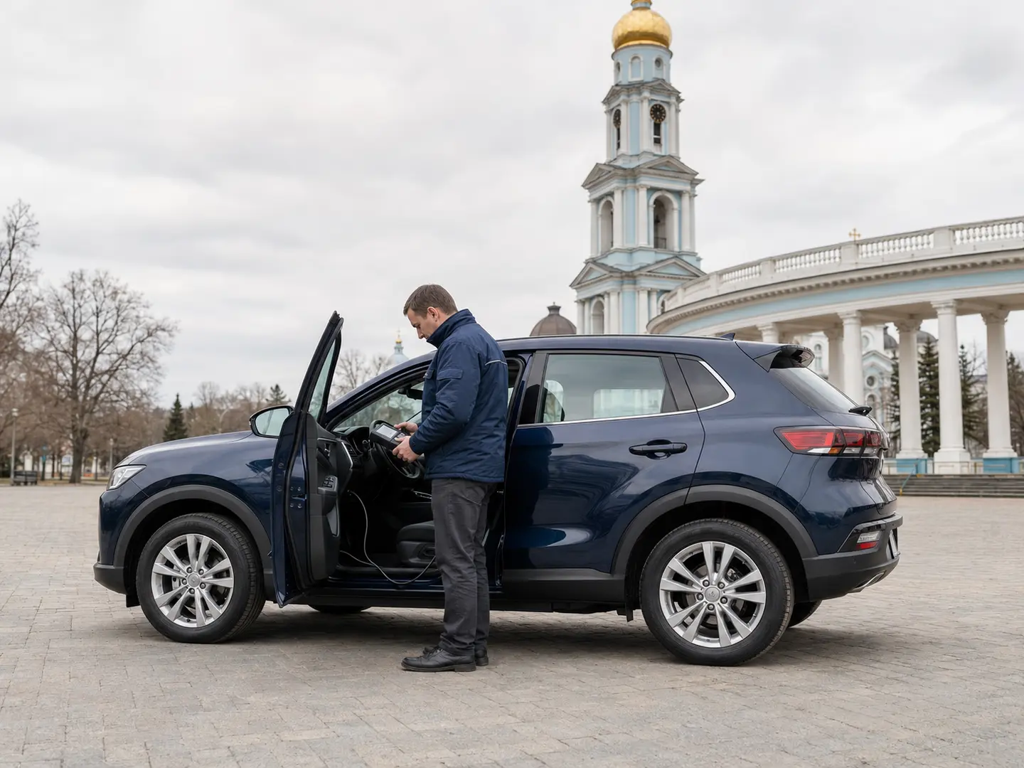 Діагностика автомобіля біля собору в Ізмаїлі