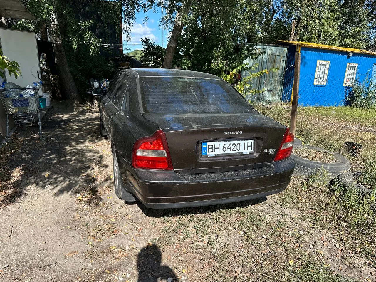 Volvo S80 1999 — вигляд ззаду під час огляду